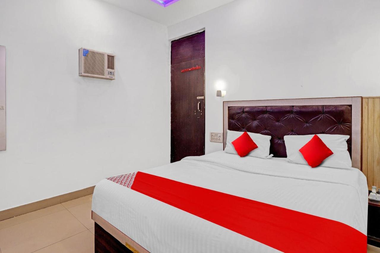 Oyo Flagship Green House Agra  Exterior photo